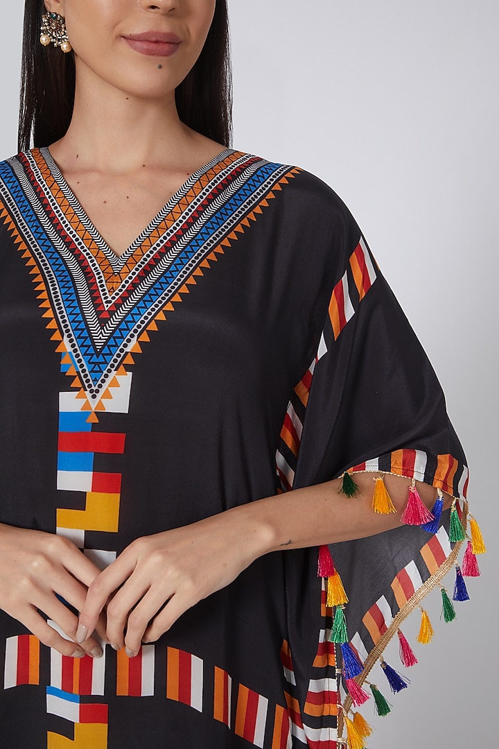 Black Geometric Printed Kaftan by First Resort by Ramola Bachchan at Pernia's Pop Up Shop