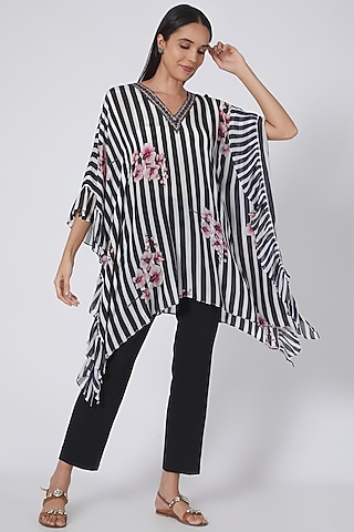 Black & White Printed Kaftan Tunic by First Resort by Ramola Bachchan