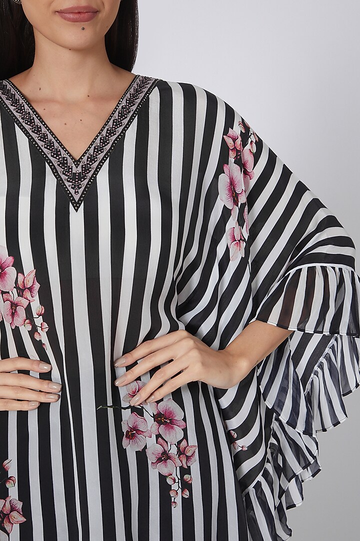 Black & White Printed Kaftan Tunic by First Resort by Ramola Bachchan at Pernia's Pop Up Shop