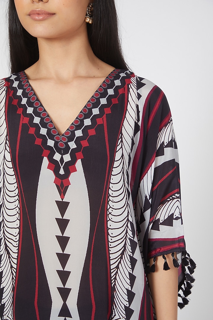Black & Maroon Printed Swirl Kaftan by First Resort by Ramola Bachchan at Pernia's Pop Up Shop