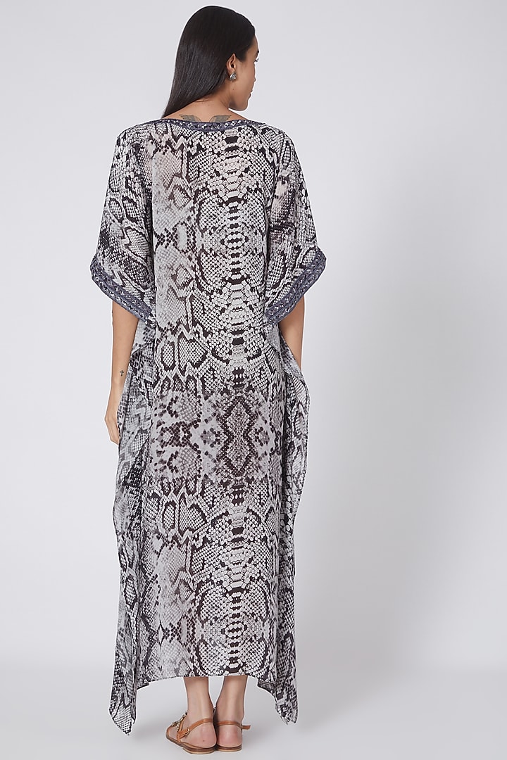 Grey & White Printed Kaftan by First Resort by Ramola Bachchan at Pernia's Pop Up Shop
