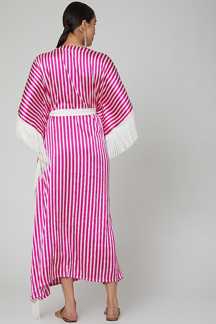 Fuchsia Printed Shrug With Belt by First Resort by Ramola Bachchan at Pernia's Pop Up Shop