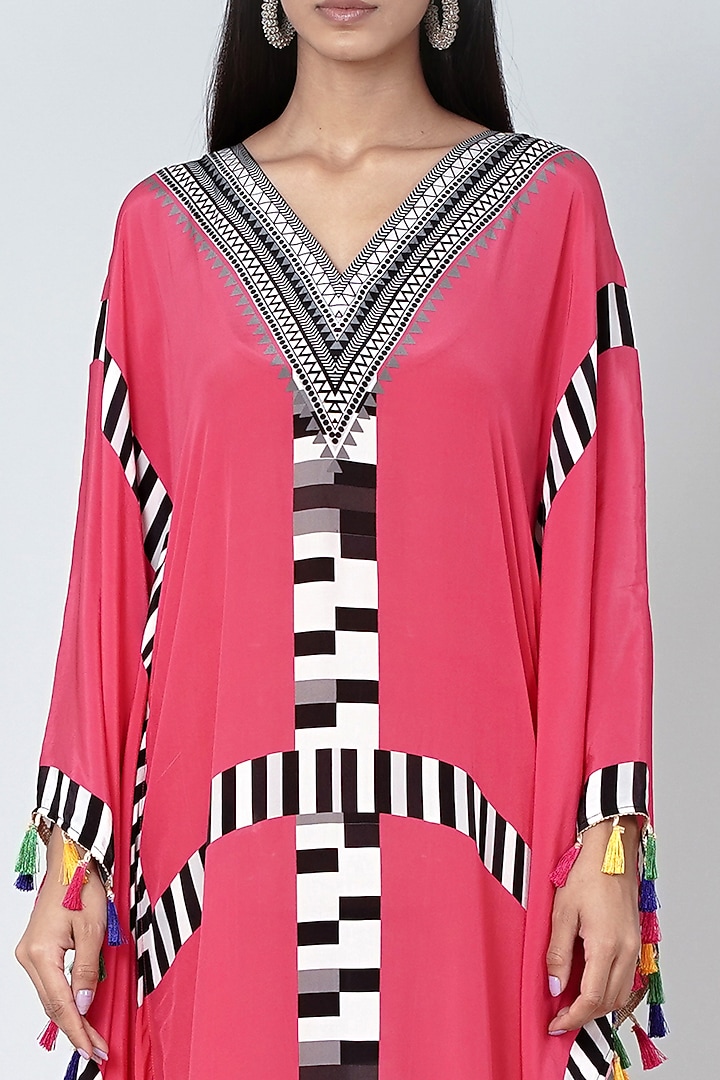Pink & White Geometric Printed Kaftan by First Resort by Ramola Bachchan at Pernia's Pop Up Shop