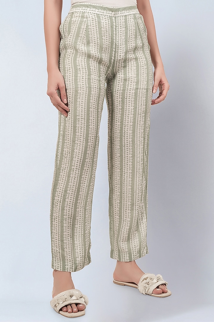 Sage Green Soft Mulmul Printed Co-Ord Set by First Resort by Ramola Bachchan at Pernia's Pop Up Shop