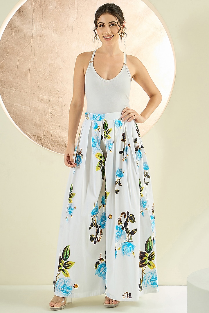 White Cotton Poplin Jacket Set by First Resort by Ramola Bachchan at Pernia's Pop Up Shop