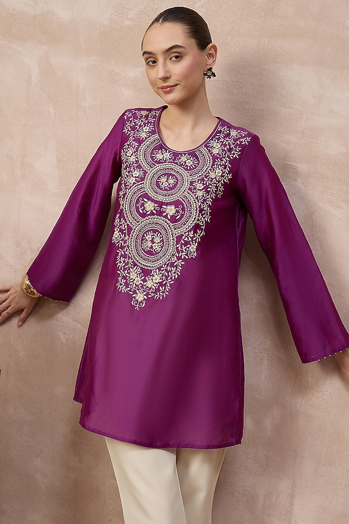 Purple Chanderi Floral Zari Embroidered Short Kurta by First Resort by Ramola Bachchan at Pernia's Pop Up Shop