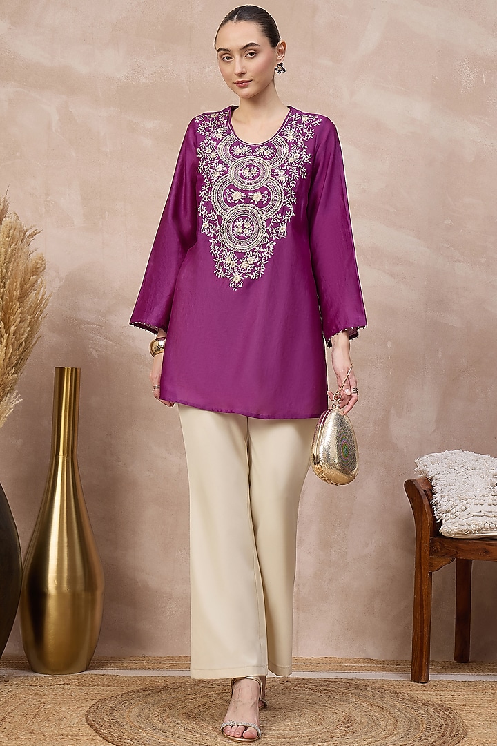 Purple Chanderi Floral Zari Embroidered Short Kurta by First Resort by Ramola Bachchan at Pernia's Pop Up Shop