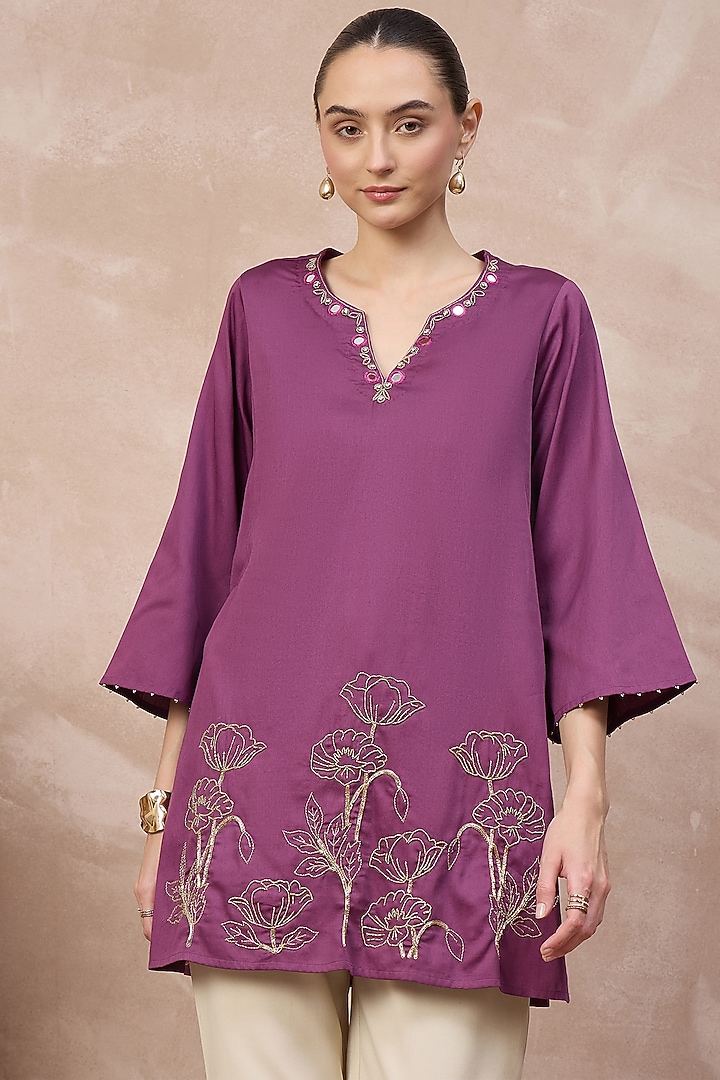 Purple Cotton Satin Zari Embroidered Short Kurta by First Resort by Ramola Bachchan at Pernia's Pop Up Shop