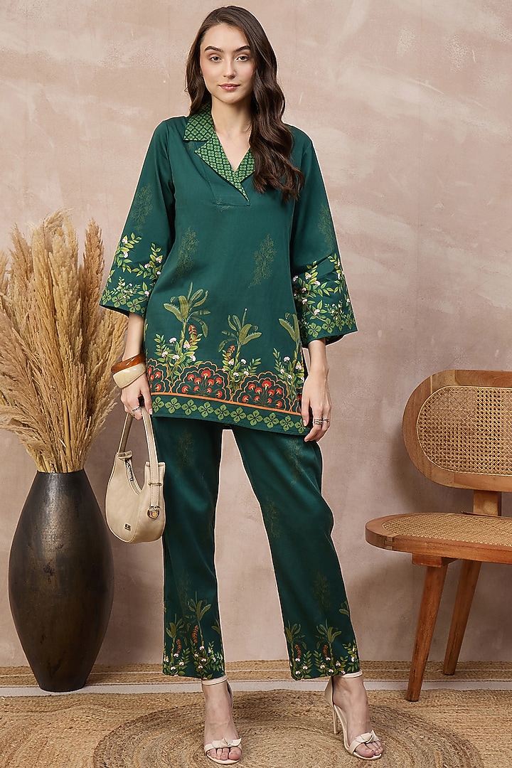 Green Cotton Satin Tropical Printed Co-ord Set by First Resort by Ramola Bachchan at Pernia's Pop Up Shop