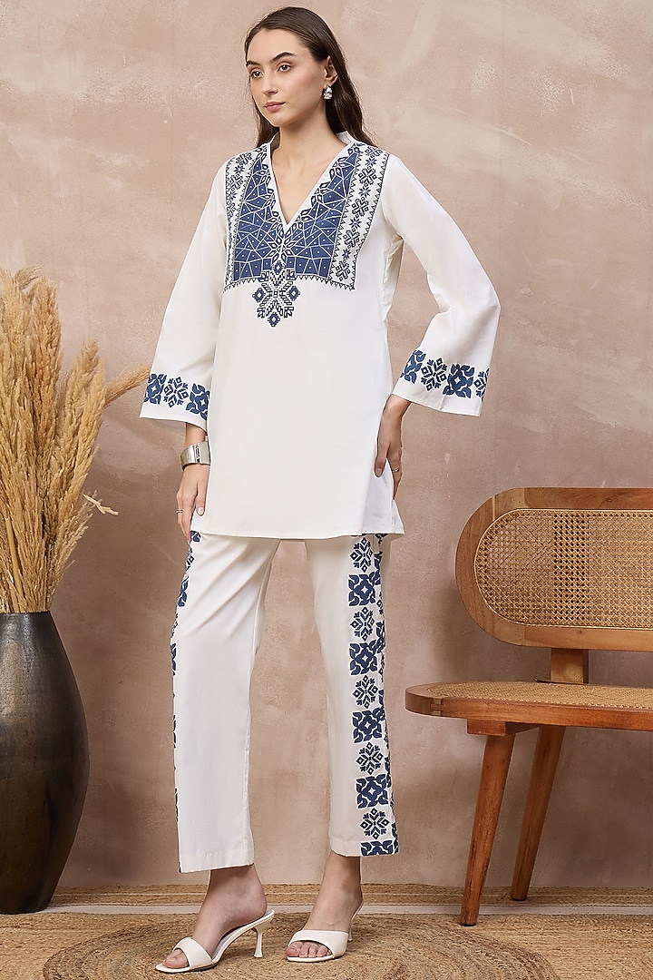 White & Blue Cotton Poplin Geometric Floral Printed Co-Ord Set by First Resort by Ramola Bachchan at Pernia's Pop Up Shop