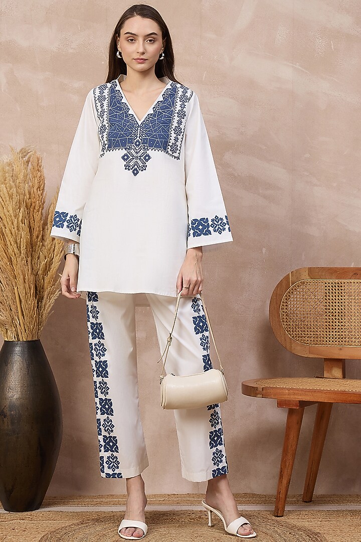 White & Blue Cotton Poplin Geometric Floral Printed Co-Ord Set by First Resort by Ramola Bachchan at Pernia's Pop Up Shop