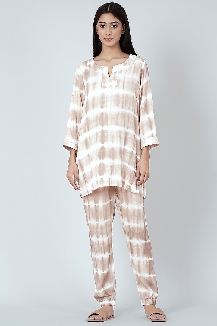 Nude & White Tie-Dye Co-Ord Set by First Resort by Ramola Bachchan