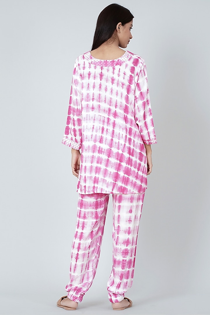 Fuchsia & White Tie-Dye Co-Ord Set by First Resort by Ramola Bachchan at Pernia's Pop Up Shop