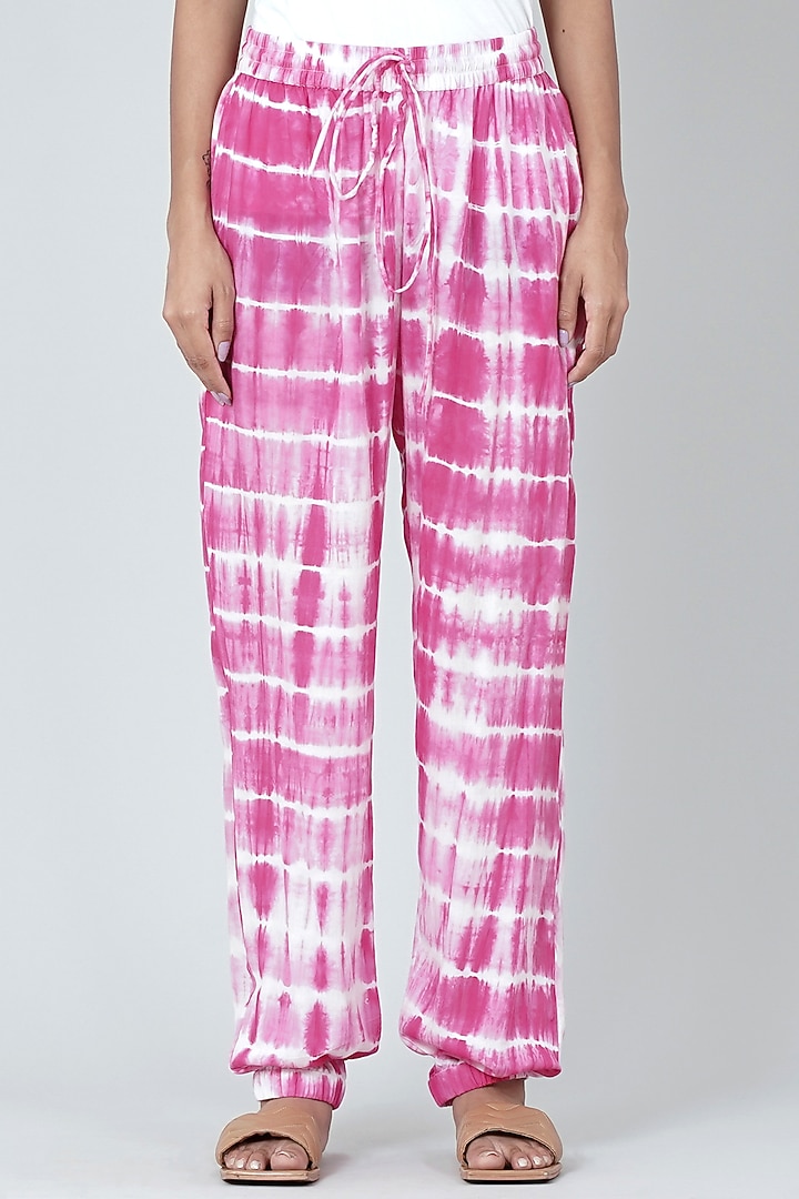 Fuchsia & White Tie-Dye Co-Ord Set by First Resort by Ramola Bachchan at Pernia's Pop Up Shop