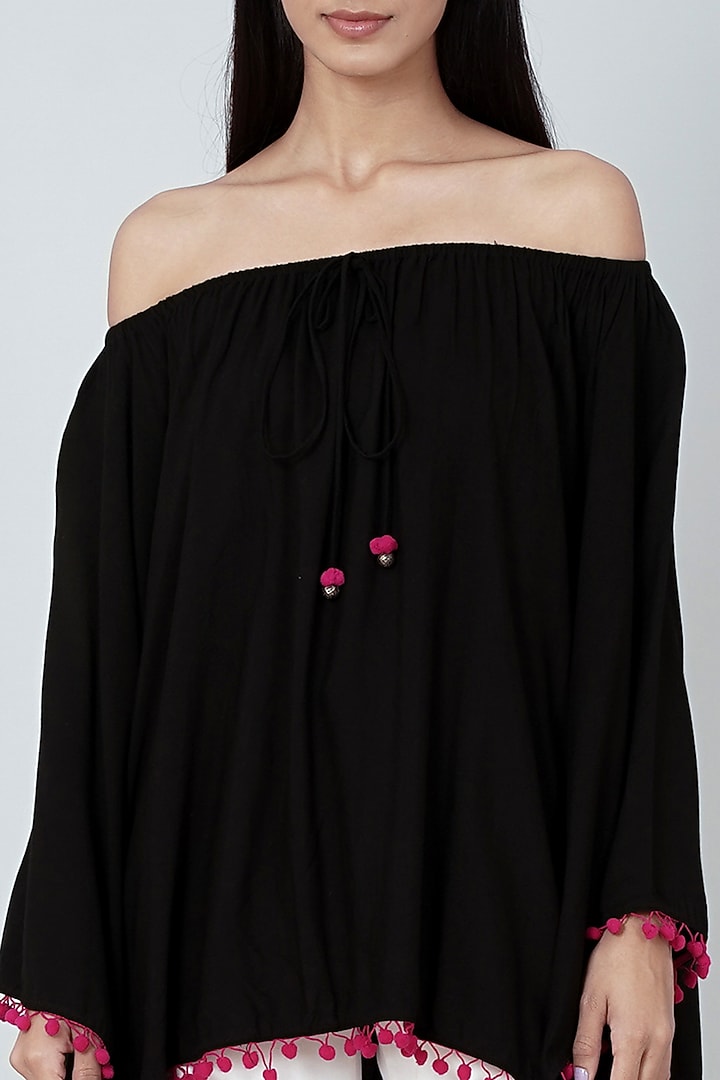 Black Off-Shoulder Poncho by First Resort by Ramola Bachchan at Pernia's Pop Up Shop