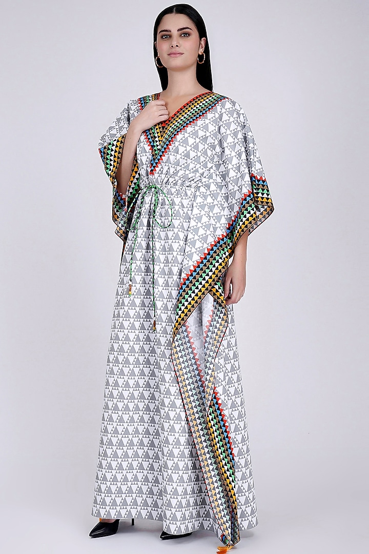 Grey & White Printed Kaftan by First Resort by Ramola Bachchan at Pernia's Pop Up Shop