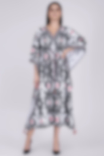 Black Ikat Printed Kaftan by First Resort by Ramola Bachchan at Pernia's Pop Up Shop