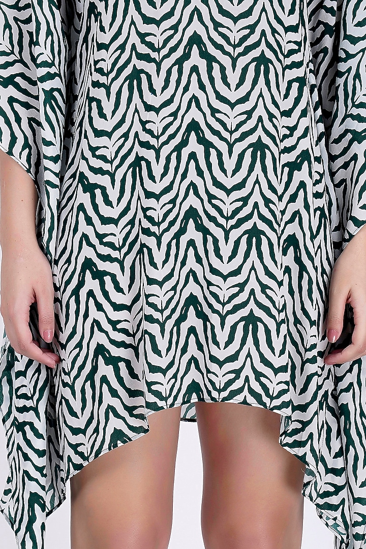 Emerald Green Printed Kaftan Tunic by First Resort by Ramola Bachchan at Pernia's Pop Up Shop