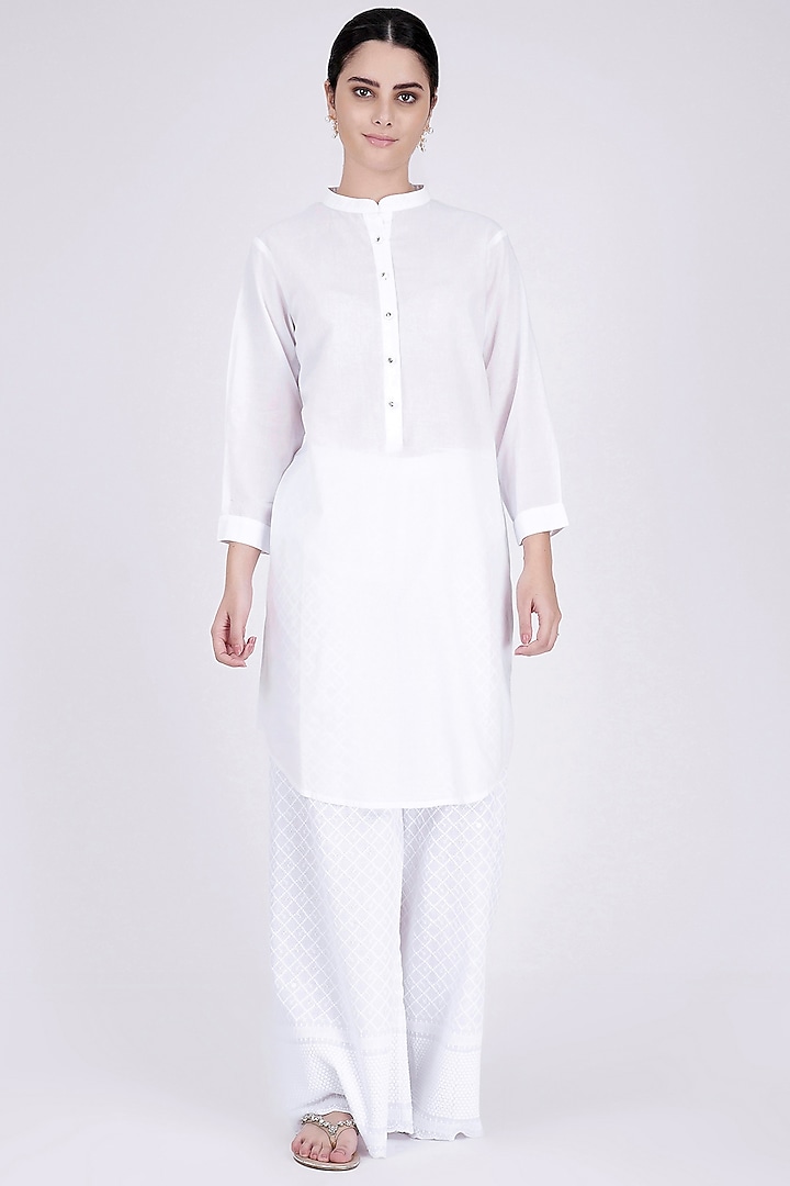 White Embellished Kurta Set by First Resort by Ramola Bachchan