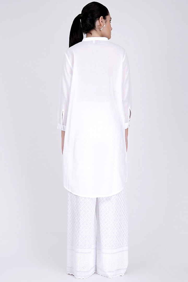 White Embellished Kurta Set by First Resort by Ramola Bachchan at Pernia's Pop Up Shop