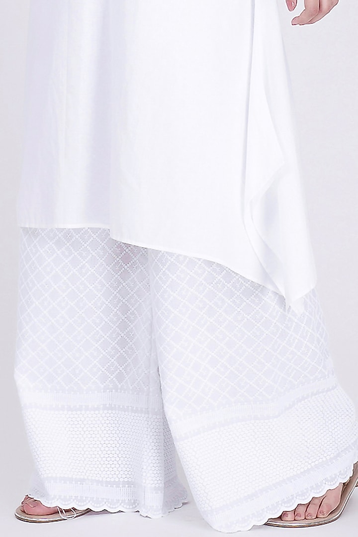 White Cotton Cambric A-Line Kurta Set by First Resort by Ramola Bachchan at Pernia's Pop Up Shop