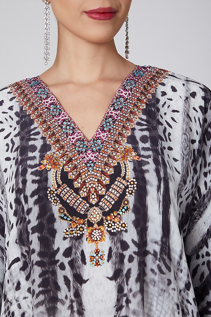 Grey Digital Print Kaftan by First Resort by Ramola Bachchan at Pernia's Pop Up Shop