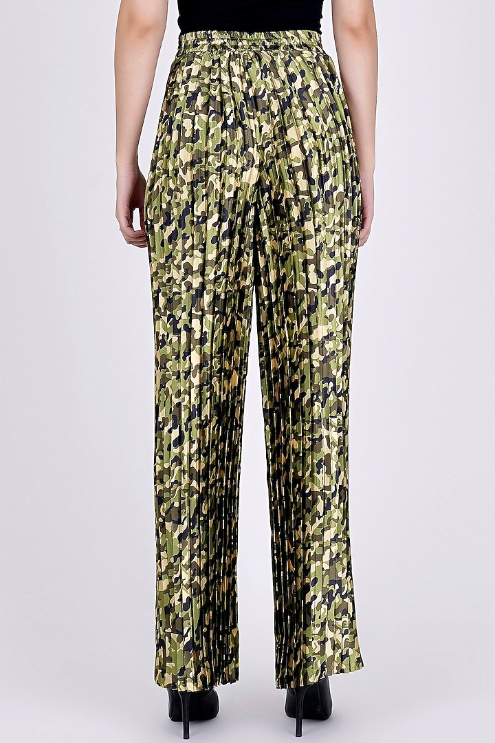 Forest Green Printed Co-Ord Set by First Resort by Ramola Bachchan at Pernia's Pop Up Shop