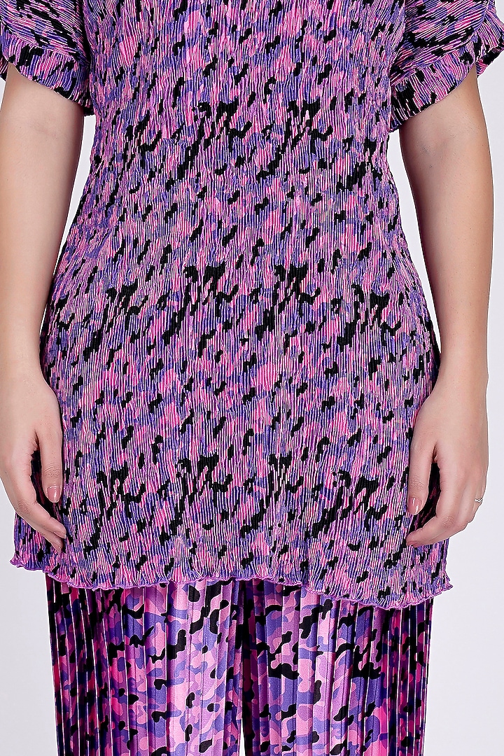 Fuchsia Printed Co-Ord Set by First Resort by Ramola Bachchan at Pernia's Pop Up Shop