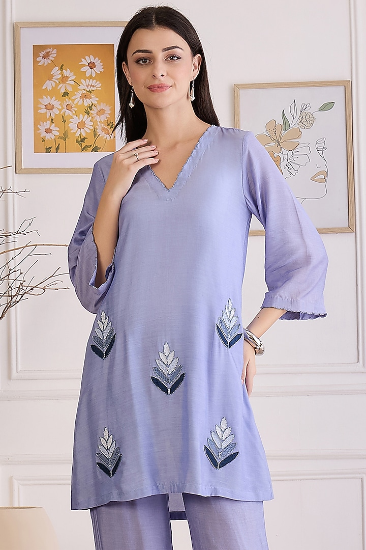 Indigo Blue Viscose Bamberg Muslin Embroidered Kurta by First Resort by Ramola Bachchan at Pernia's Pop Up Shop
