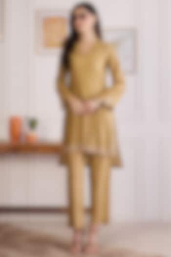 Sand Colored Cotton Chanderi Cutwork Kurta by First Resort by Ramola Bachchan at Pernia's Pop Up Shop