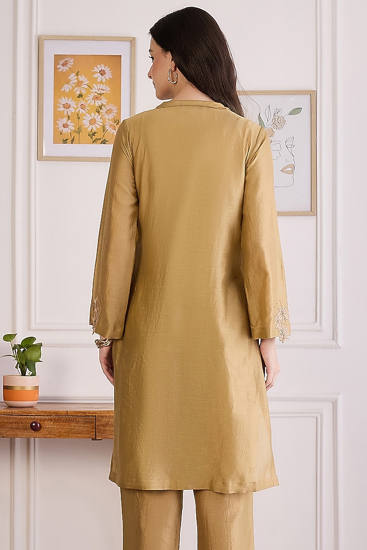 Sand Colored Cotton Chanderi Cutwork Kurta by First Resort by Ramola Bachchan at Pernia's Pop Up Shop