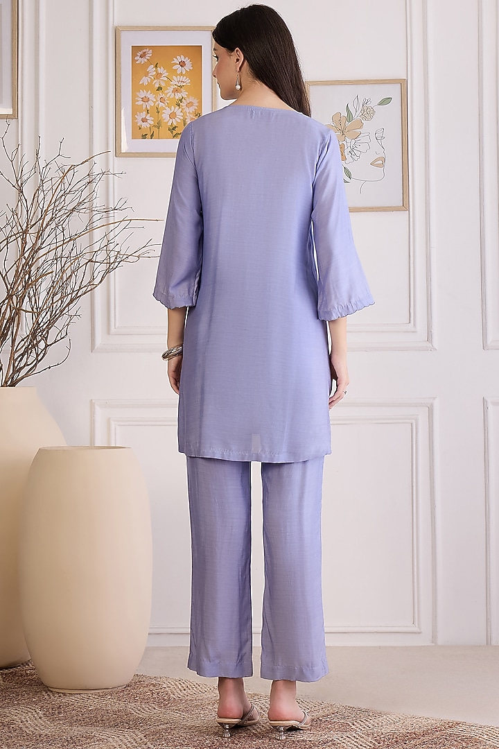 Indigo Blue Viscose Bamberg Muslin Embroidered Kurta Set by First Resort by Ramola Bachchan at Pernia's Pop Up Shop