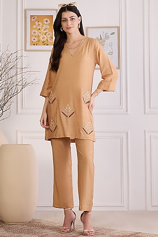 Sepia Colored Viscose Bamberg Muslin Cutwork Kurta Set by First Resort by Ramola Bachchan