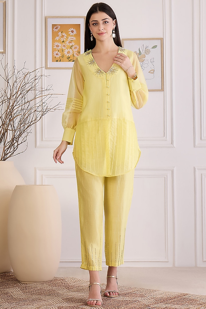 Yellow Cotton Chanderi Hand Embroidered Co-Ord Set by First Resort by Ramola Bachchan at Pernia's Pop Up Shop