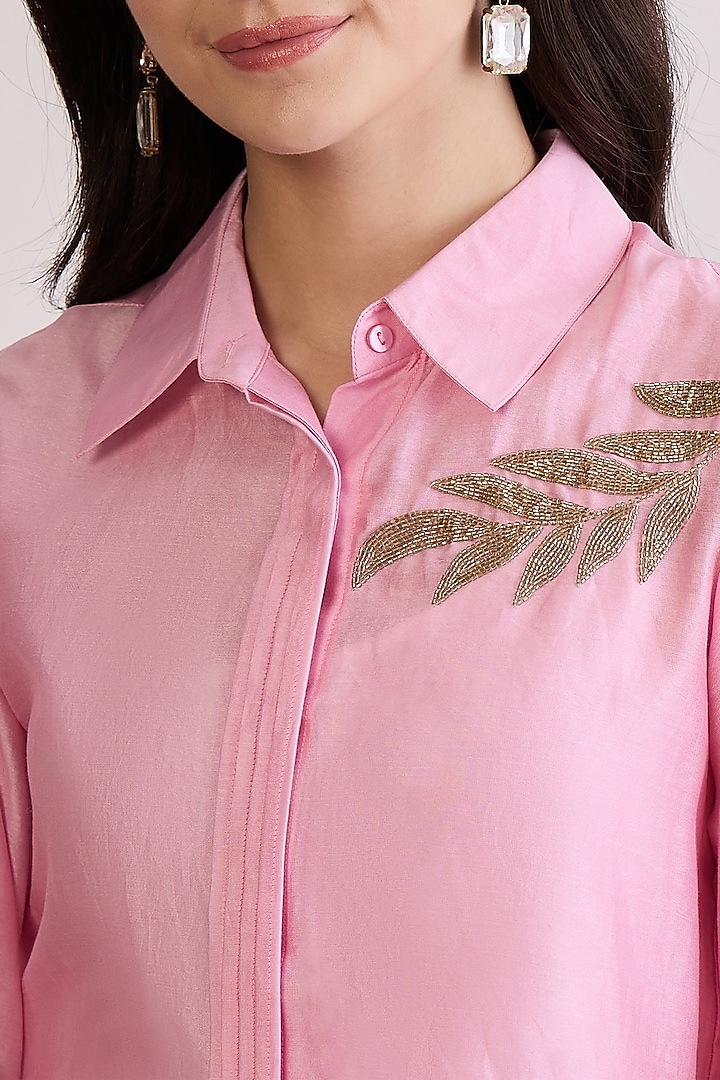 Pink Cotton Chanderi Pearl Hand Embroidered Co-Ord Set by First Resort by Ramola Bachchan at Pernia's Pop Up Shop
