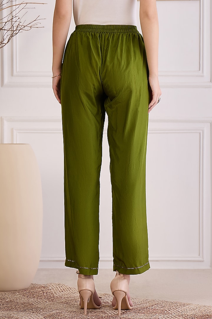 Green Habutai Silk Embroidered Co-Ord Set by First Resort by Ramola Bachchan at Pernia's Pop Up Shop