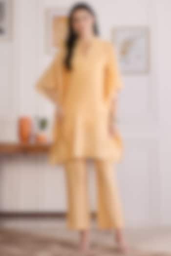 Butter Yellow Chanderi Embroidered Kaftan Set by First Resort by Ramola Bachchan at Pernia's Pop Up Shop