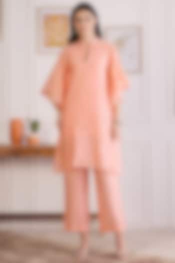 Peach Chanderi Embroidered Kaftan Set by First Resort by Ramola Bachchan at Pernia's Pop Up Shop