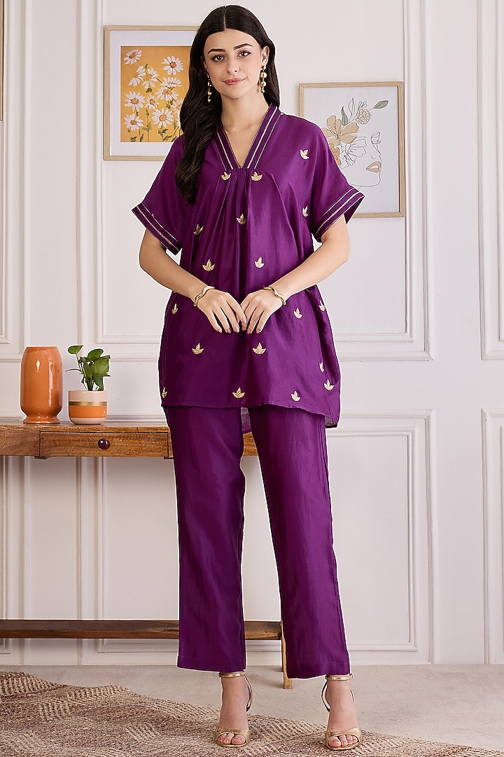 Purple Chanderi Hand Embroidered Co-Ord Set by First Resort by Ramola Bachchan at Pernia's Pop Up Shop