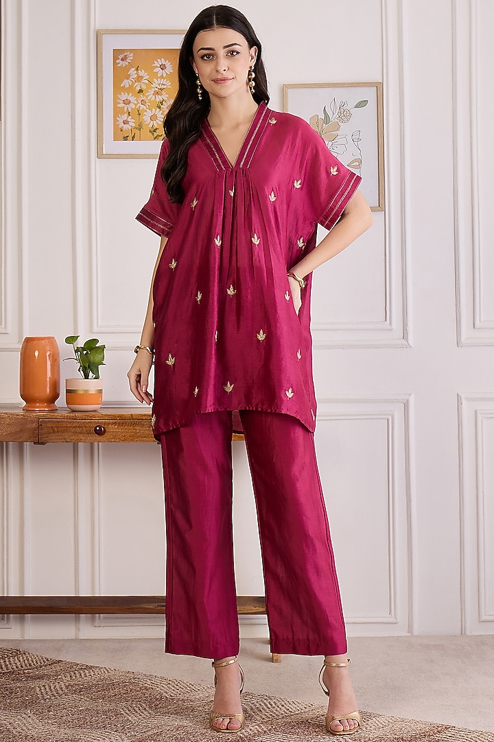 Wine Chanderi Hand Embroidered Co-Ord Set by First Resort by Ramola Bachchan at Pernia's Pop Up Shop