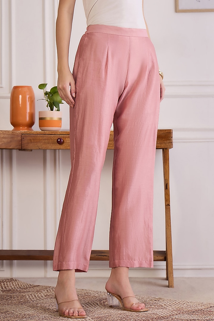 Carnation Pink Chanderi Cutwork Kurta Set by First Resort by Ramola Bachchan at Pernia's Pop Up Shop