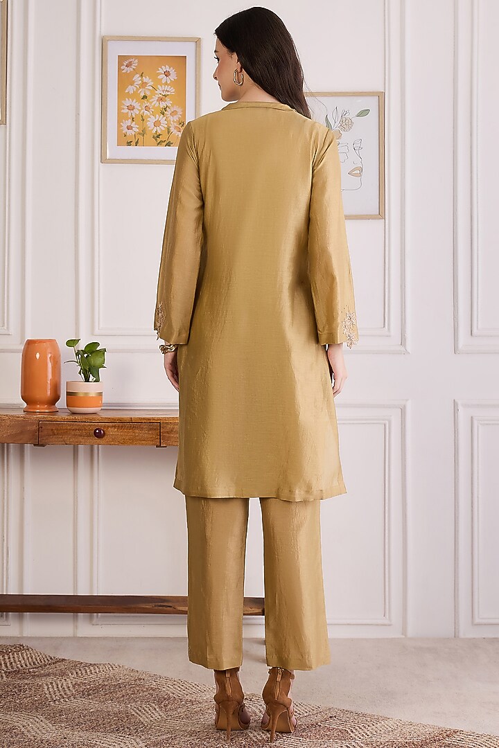 Sand Colored Chanderi Cutwork Kurta Set by First Resort by Ramola Bachchan at Pernia's Pop Up Shop
