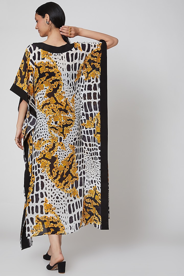 Yellow Animal Print Kaftan Design by First Resort by Ramola Bachchan at Pernia's Pop Up Shop 2023 Yellow Animal Print Kaftan Design by First Resort by Ramola Bachchan at Pernia's Pop Up Shop 2023