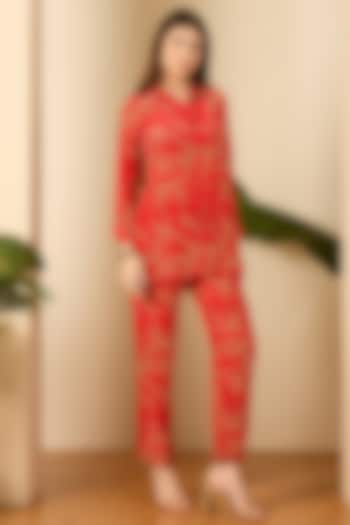 Red Viscose Crepe Digital Printed Co-Ord Set by First Resort by Ramola Bachchan at Pernia's Pop Up Shop