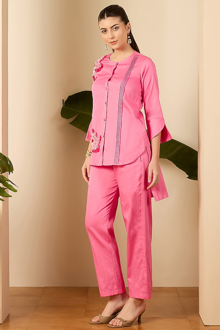 Pink Cotton Satin Floral Embroidered Co-Ord Set by First Resort by Ramola Bachchan at Pernia's Pop Up Shop