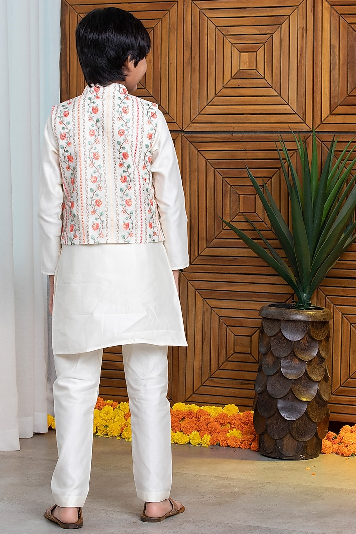 Ivory Chanderi Embroidered Kurta Set For Boys by Free Sparrow at Pernia's Pop Up Shop