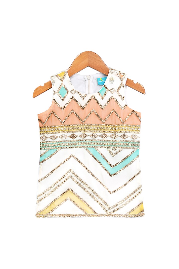 Ivory Embroidered Kurta Set For Girls by Free Sparrow at Pernia's Pop Up Shop