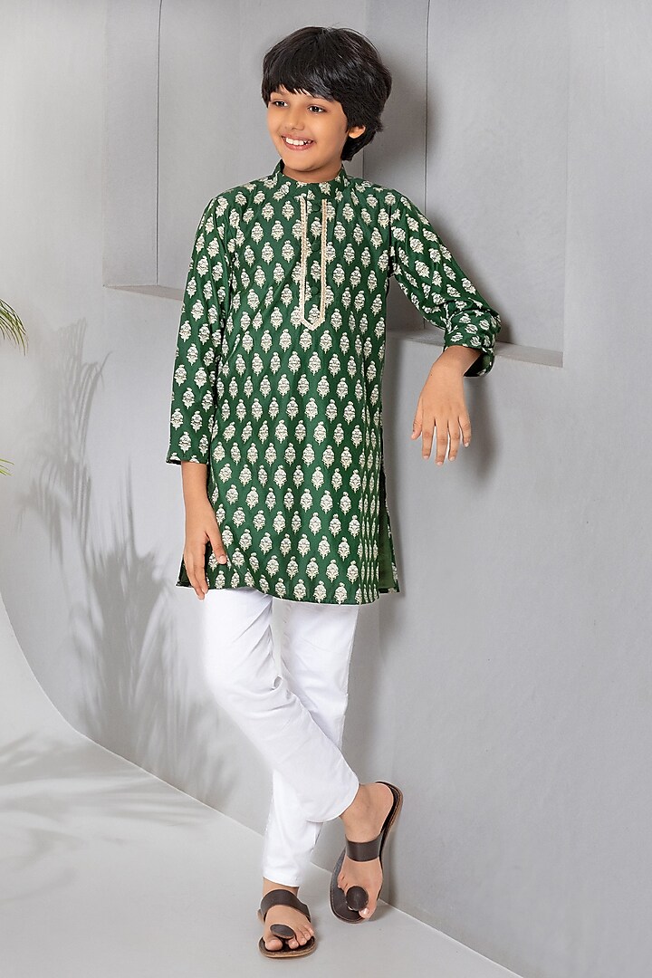 Green Chanderi Foil Printed Kurta Set For Boys by Free Sparrow at Pernia's Pop Up Shop