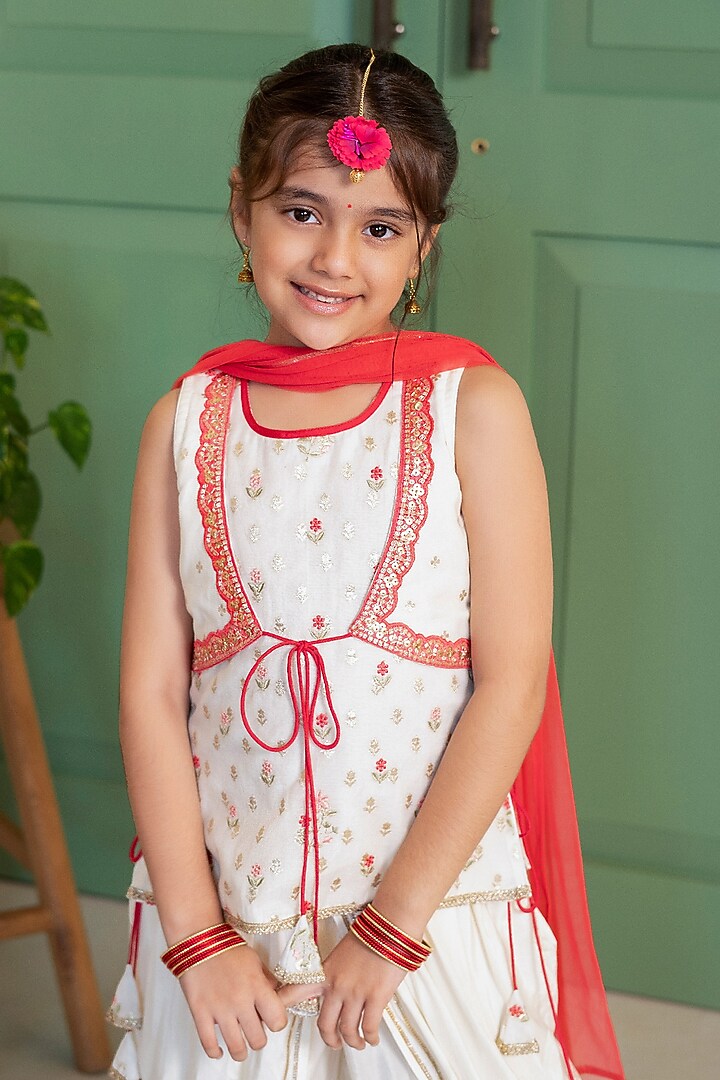 Ivory Chanderi & Cotton Embroidered Kurta Set For Girls by Free Sparrow at Pernia's Pop Up Shop
