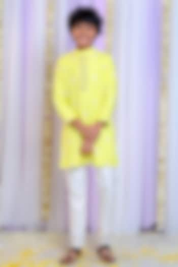 Yellow Cotton & Cotton Satin Thread Embroidered Kurta Set Boys by Free Sparrow at Pernia's Pop Up Shop